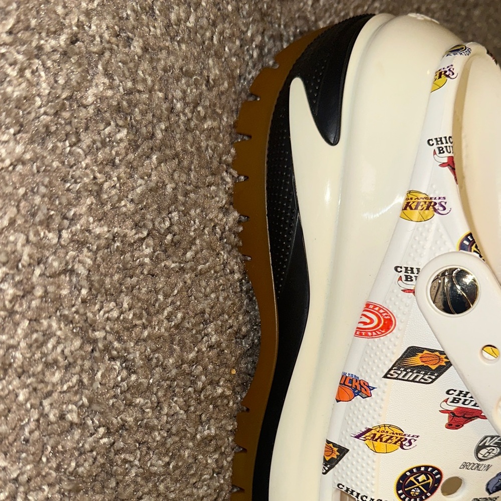 CROCS Women's White Multicolor Pattern Clogs - image 5